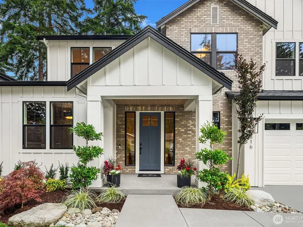 816 165th Avenue NE, Bellevue, WA 98008