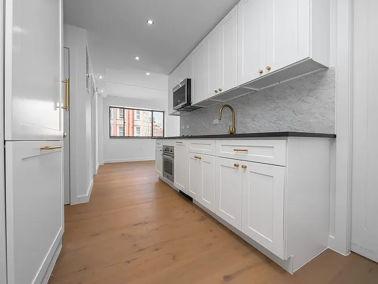 10 Rutgers St #2F — Photo 6