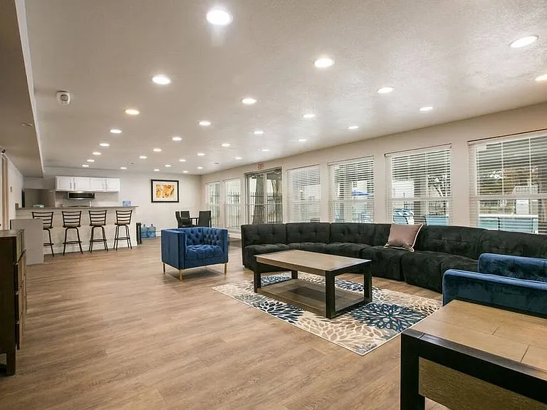 Mont 44 Apartments — Photo 13