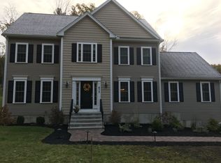 672 Reservoir St, Holden, MA 01520