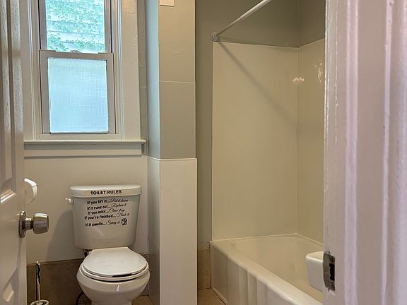 4th image of 661 Oliver St APT 2