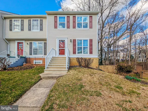 2878 Burgundy Pl Unit 8-4, Woodbridge, VA 22192