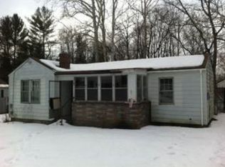 69 Sycamore Ln, Shaftsbury, VT 05262