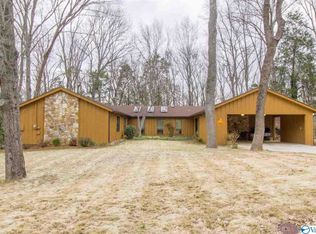 719 Bluewood Dr SE, Huntsville, AL 35802