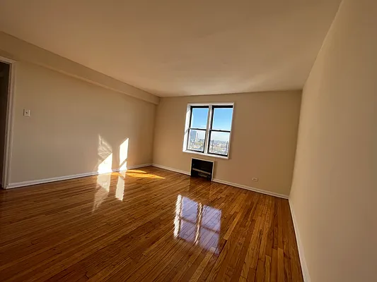 Rented by Queens Apartments Realty LLC | media 1