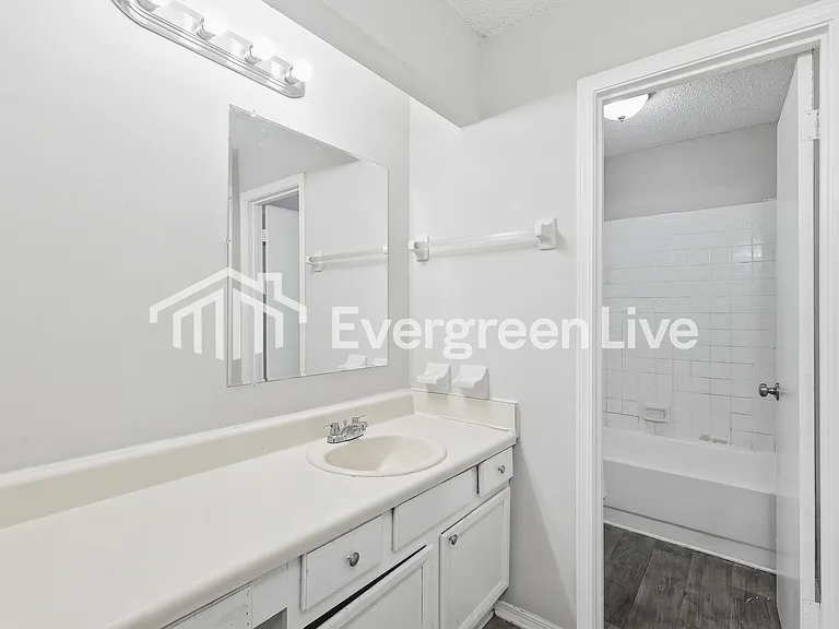 213 Eagle Dr — Photo 9