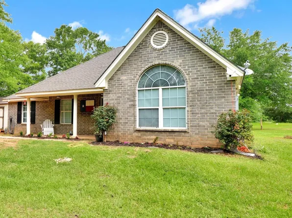 2406 County Road 3107 S, Henderson, TX 75654