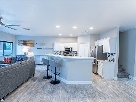 5th image of 1556 Wild Willey Way