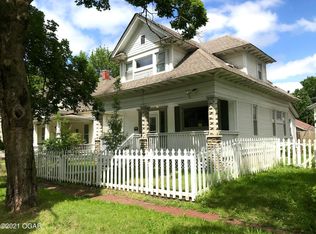 823 S Jackson Ave, Joplin, MO 64801