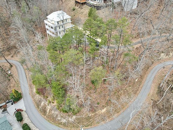 3rd image of B/1 Greystone Hts