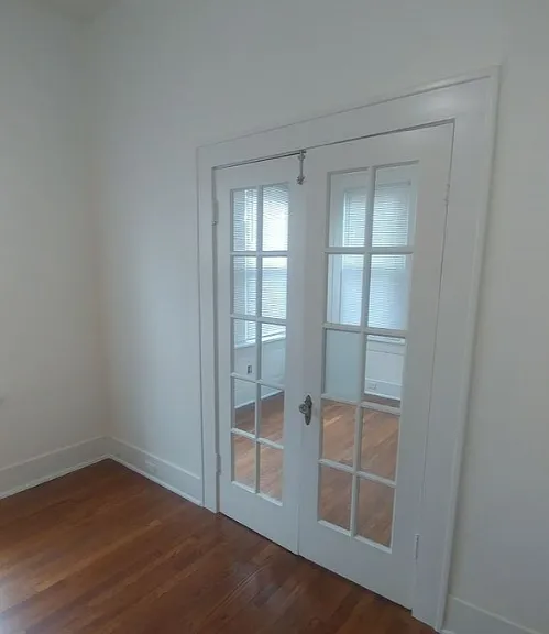 411 W Mistletoe Ave — Photo 18