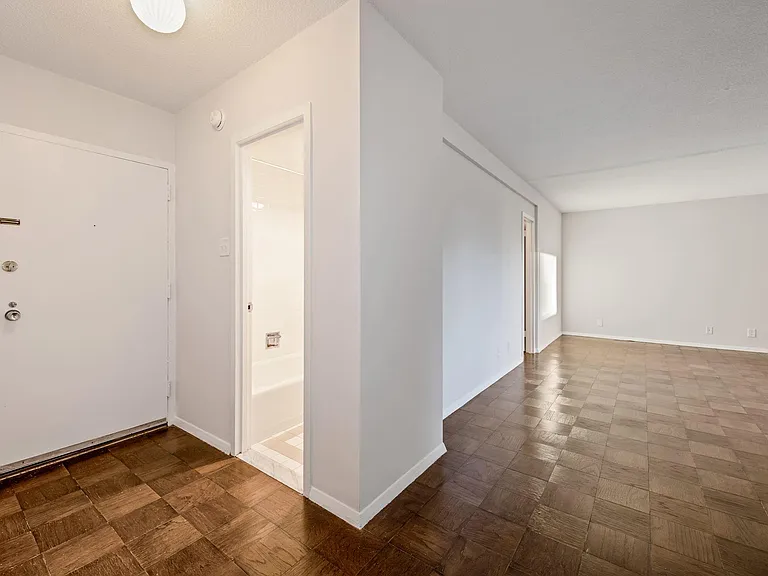 4515 Willard Ave #720S — Photo 14