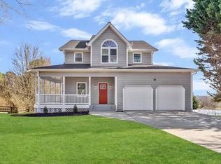 6015 Holland Dr, Cumming, GA 30041