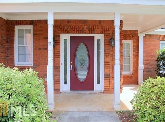 3rd image of 735 Lynn Milam Ln