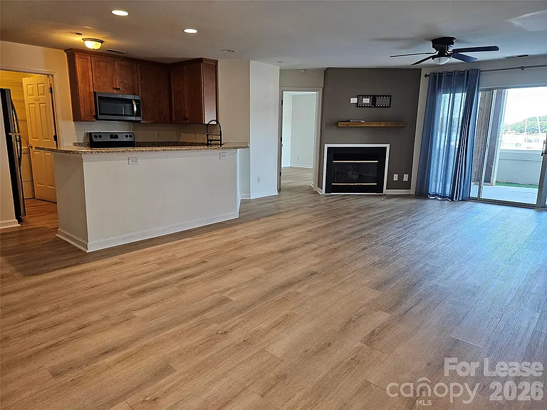 18629 Vineyard Point Ln — Photo 9