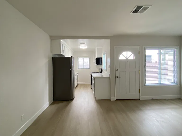 143 W Reed St — Photo 5