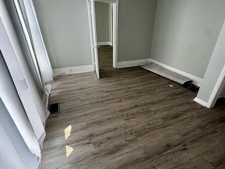 187-189 N Main St N #3 — Photo 10