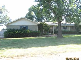 324 W Stafford Dr, Rector, AR 72461