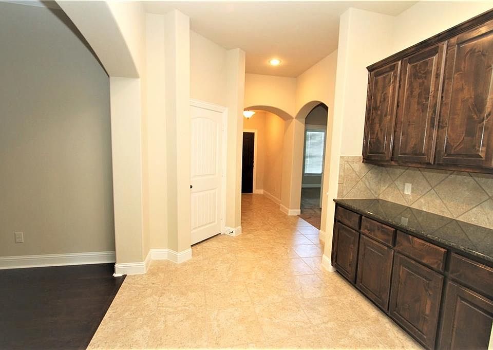 1st image of 10129 Old Eagle River Ln