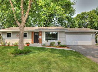 1058 Van Buren St S, Shakopee, MN 55379