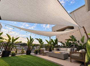 648 Loma Dr, Hermosa Beach, CA 90254