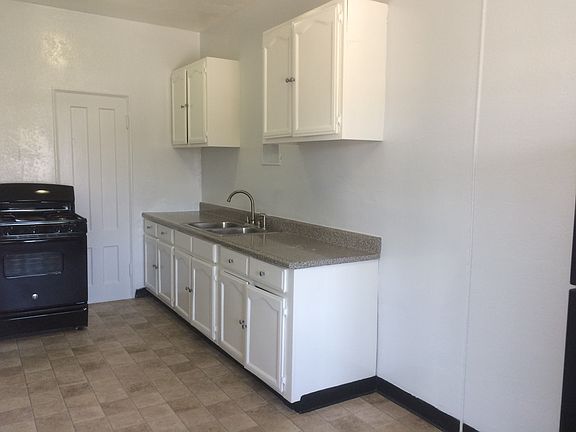 2nd image of 970 N Serrano Ave APT 5