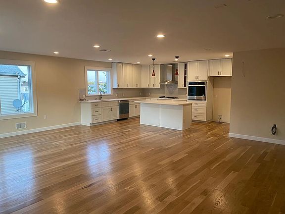 2nd image of 353 Hoboken Rd #A