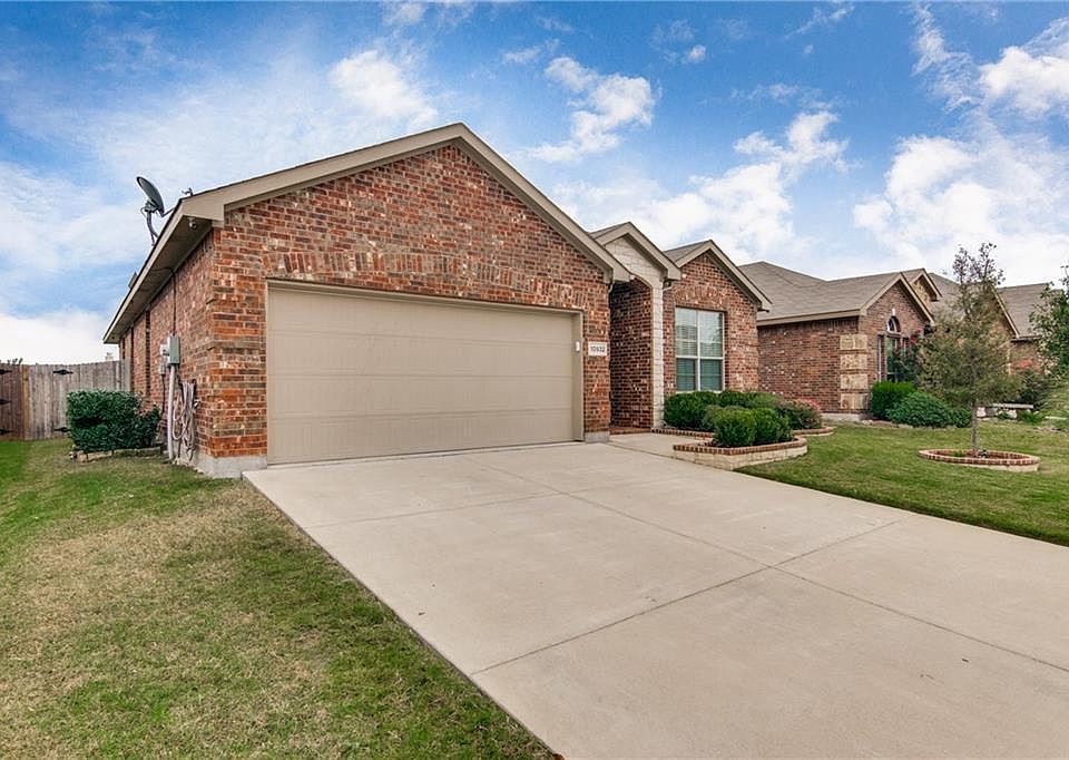 1st image of 10932 Braemoor Dr