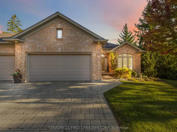 140 McGarrell Dr #4, London, ON N6G 5J1