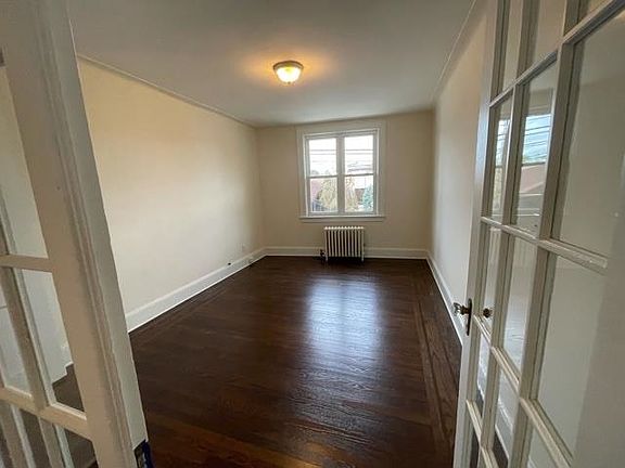 3rd image of 496 Anderson Ave Floor 2