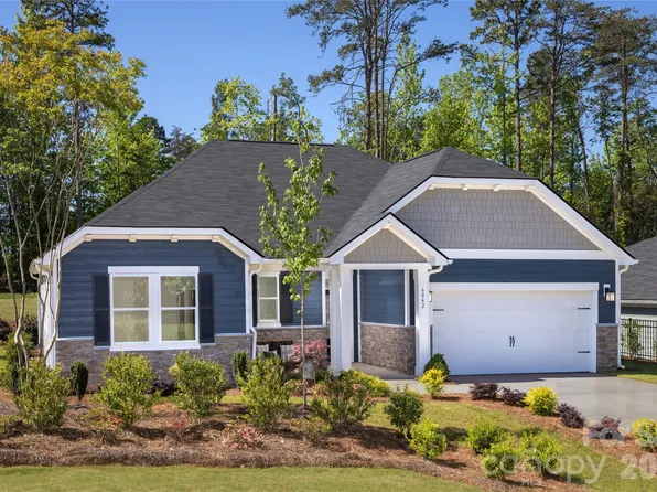 6042 Bella Vista Dr, Denver, NC 28037