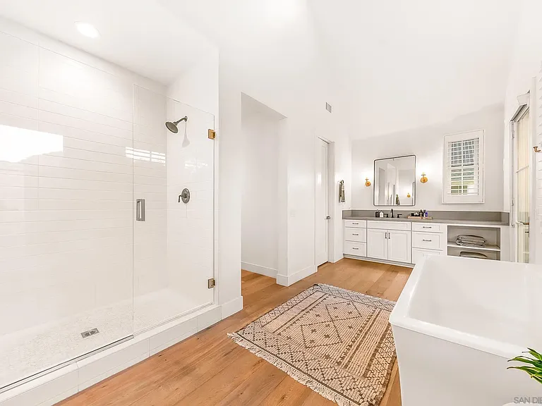 1245 Canton Ct — Photo 38