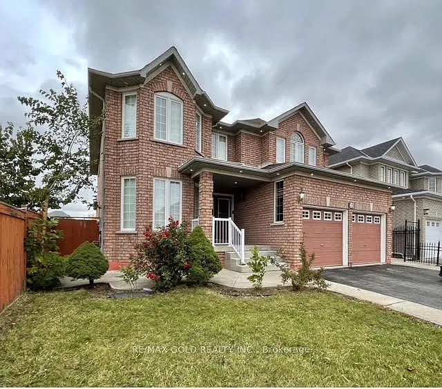 25 Giza Cres #UPPER