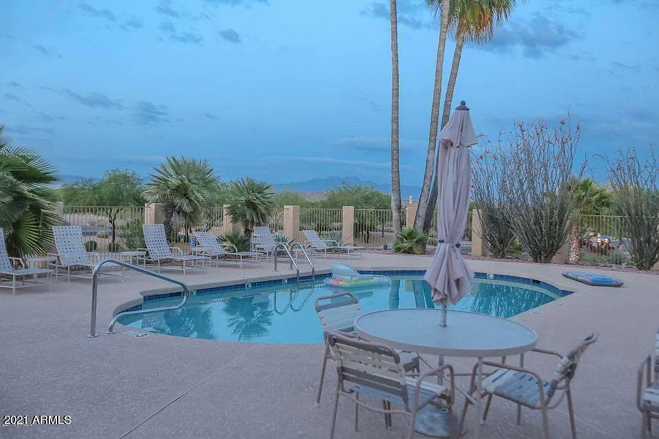 12635 N La Montana Dr #6