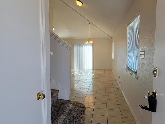 4th image of 2400 Tierra Mia Way