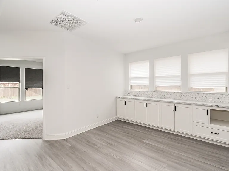 727 Mahogany Ln — Photo 29