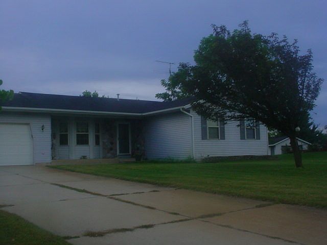 1st image of 1481 Fairview Dr