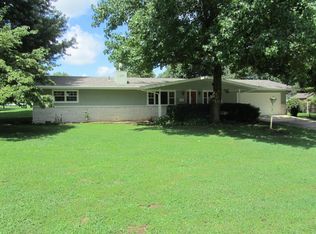 707 E Rosewood St, Republic, MO 65738
