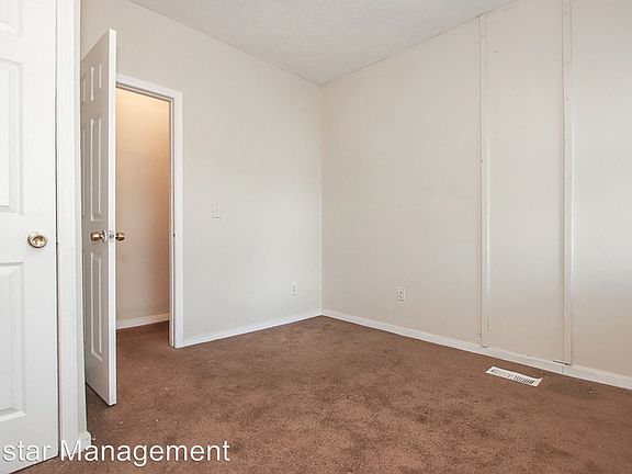 3rd image of 6702 Chambers Ave #1