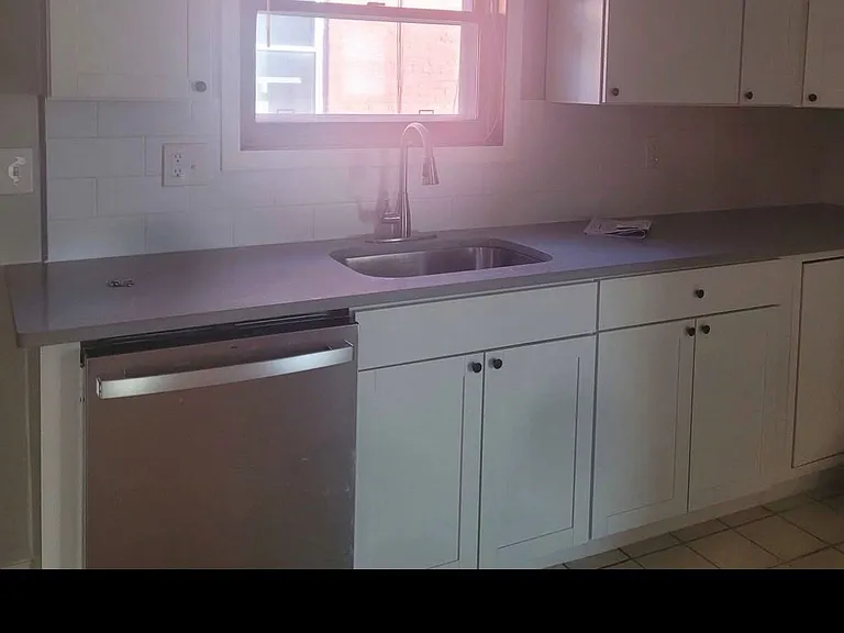 11 Hamilton St #1A — Photo 1