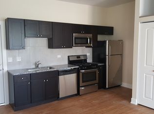 2942 W Montrose Ave APT 2F, Chicago, IL 60618