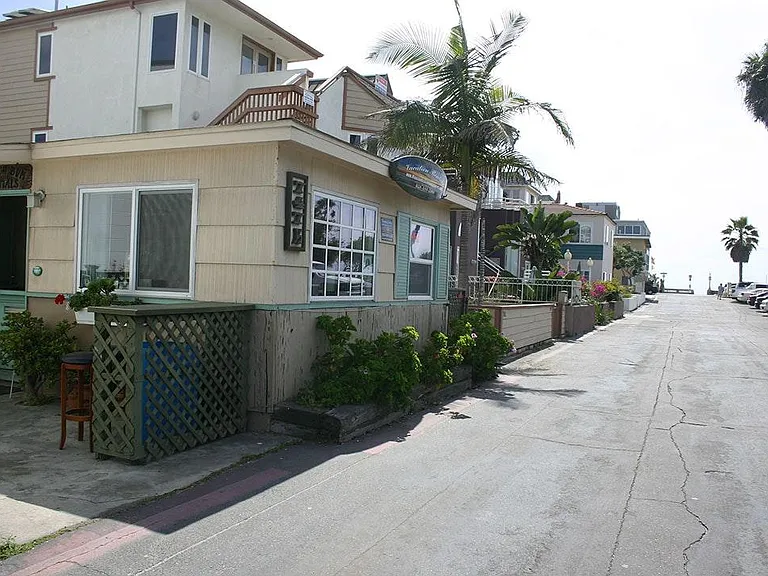 747 San Fernando Pl — Photo 15