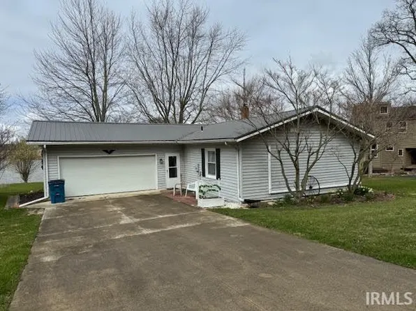 270 E Shore Dr, Geneva, IN 46740