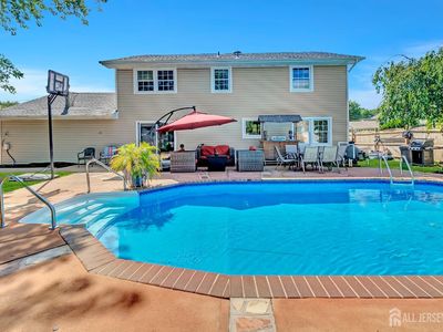 41 10th Ave, Monroe Township, NJ, 08831