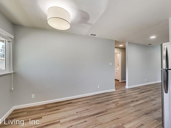 5th image of 300 Franciscan Ct APT 17