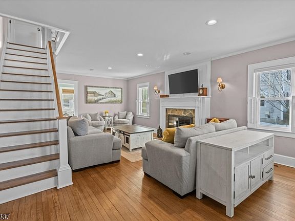 5th image of 89 Talmage Rd