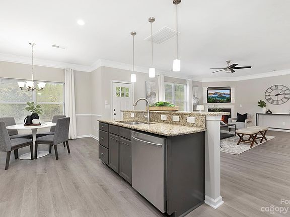 4th image of 16550 Falconry Way