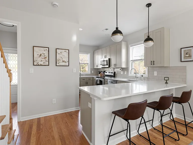634 Rush St — Photo 5