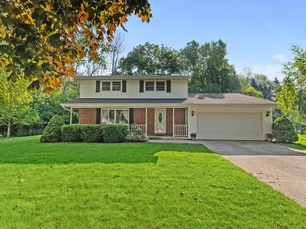 3003 Stokes LANE, Manitowoc, WI 54220
