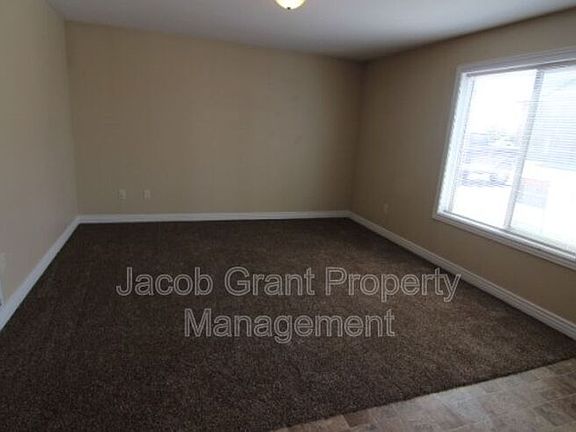 4th image of 225 Opal Ct APT 2H